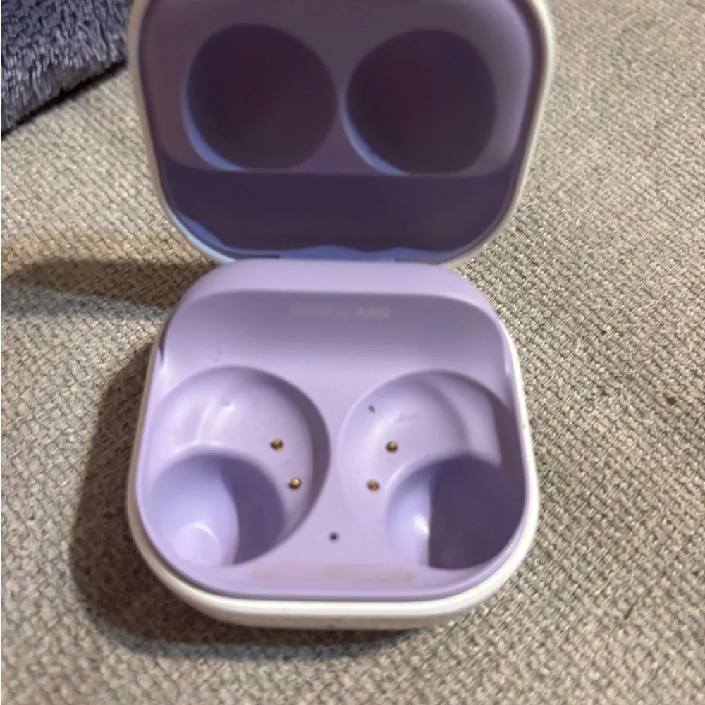Samsung falcon Earbuds purple